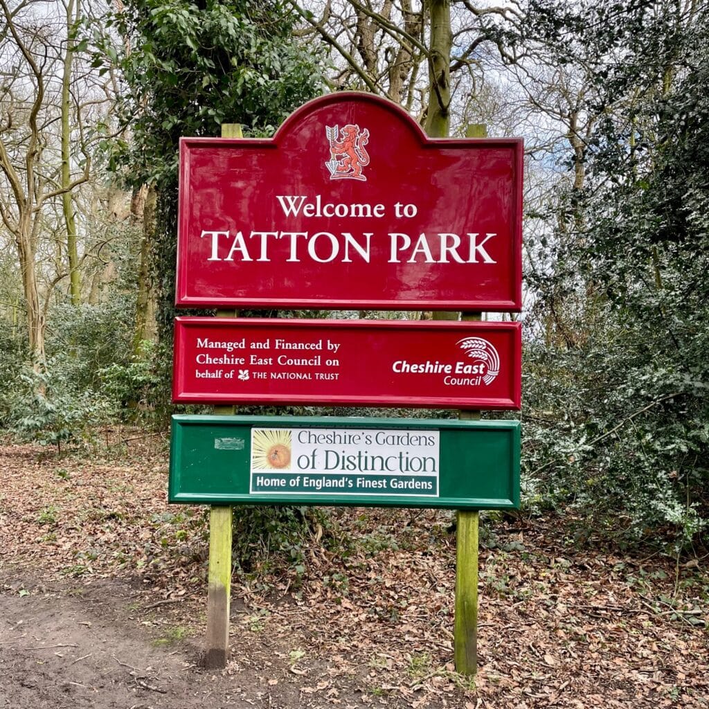 Tatton Park Knutsford sign