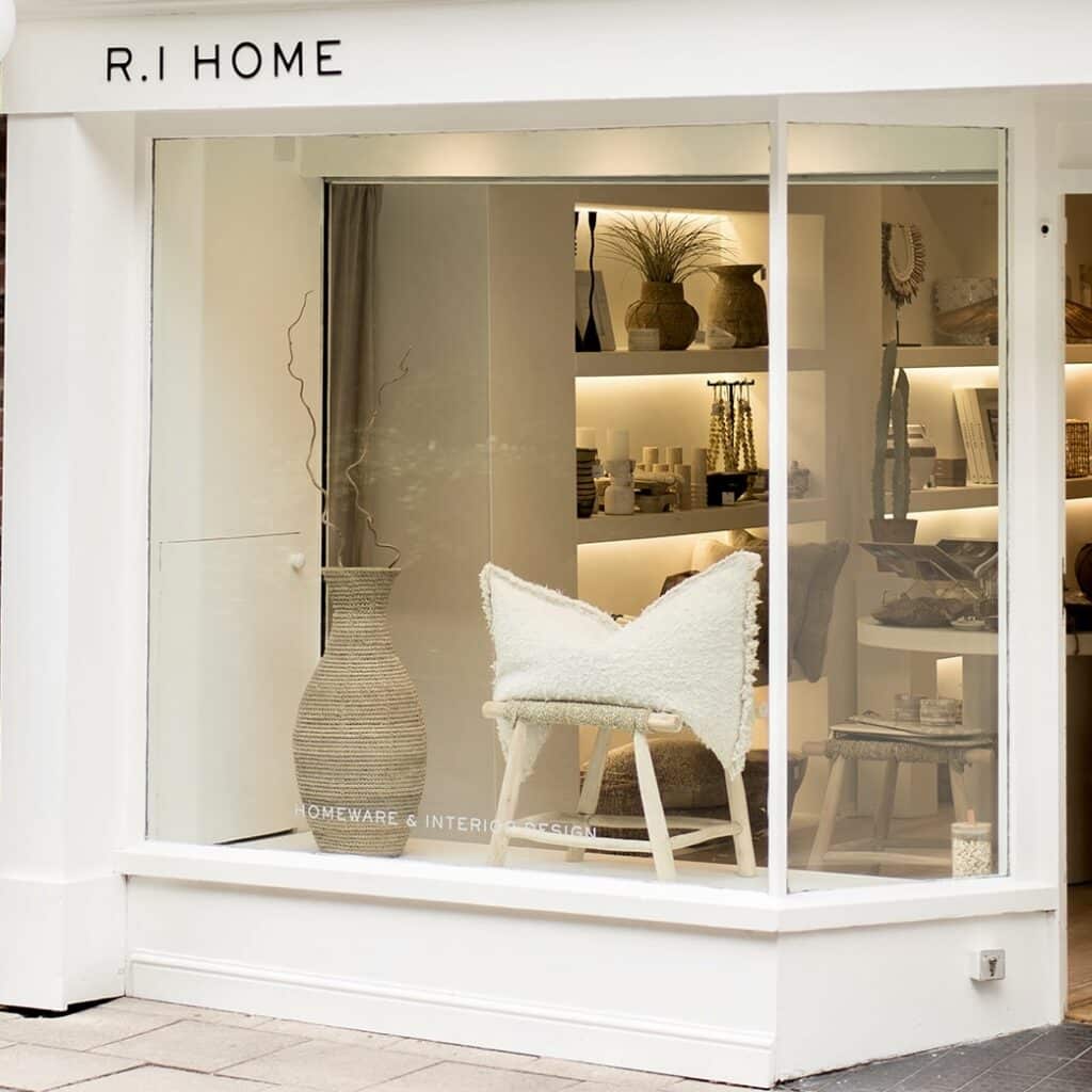 R.I Home Knutsford Exterior