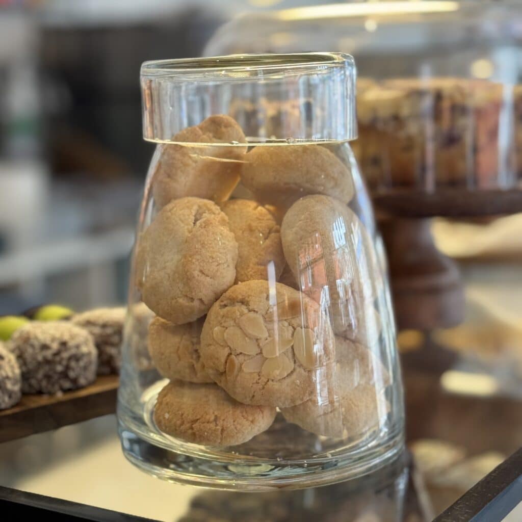 Detaljer Almond Cookies in a jar