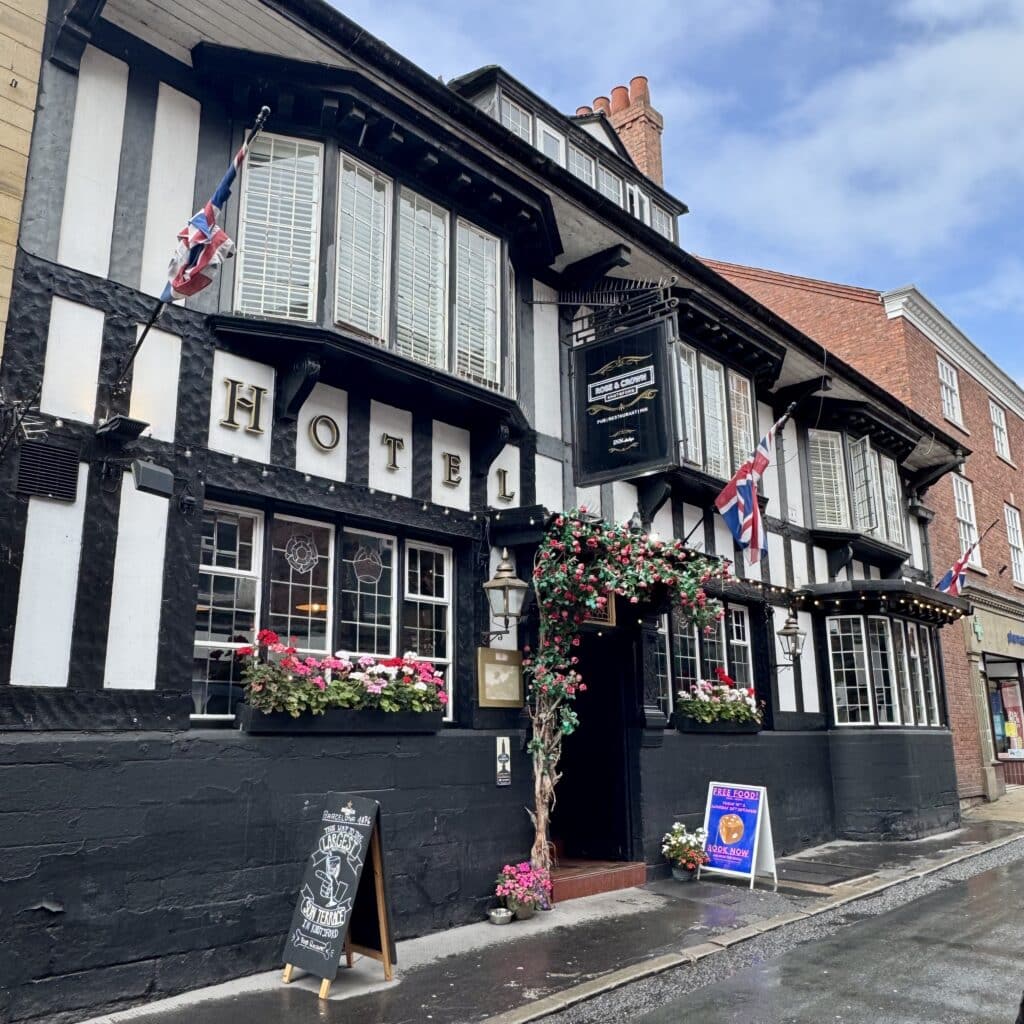 The Rose & Crown Knutsford exterior